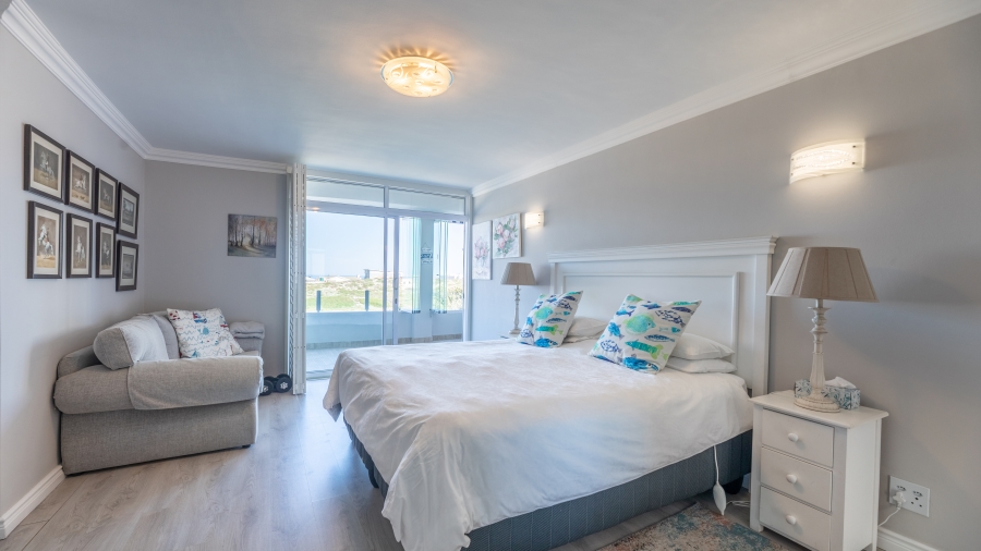 3 Bedroom Property for Sale in Bloubergstrand Western Cape